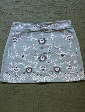 Francesca's Collections Sage Green Embroidered Floral Mini Skirt
